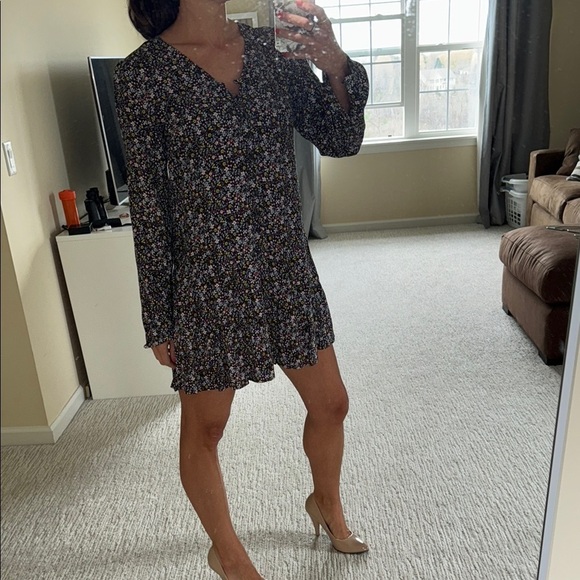 LOFT Dresses & Skirts - Loft Floral loose flowy Dress